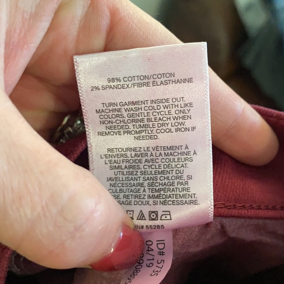 NWOT Maroon mid rise cropped leggin - never worn - Picture 6 of 6
